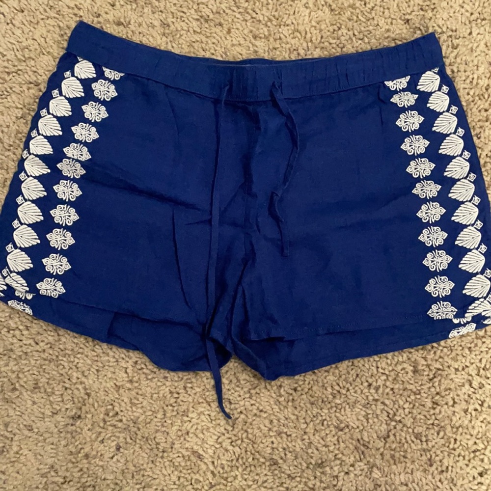 Vineyard vines shorts